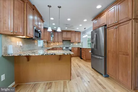 Kitchen - 1905 Ridgewood Rd, Hanover, MD 21076 photo 2 of 3