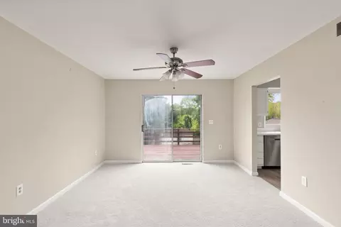 Living - 1003 Cedar Park Rd, Annapolis, MD 21401 photo 4 of 4