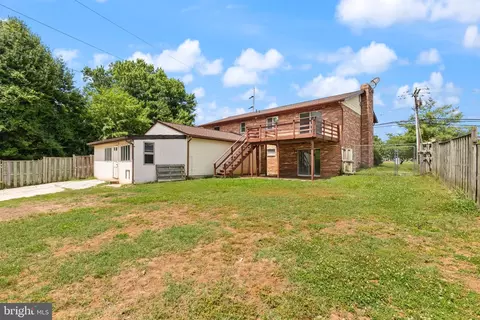 Exterior - 1003 Cedar Park Rd, Annapolis, MD 21401 photo 6 of 8