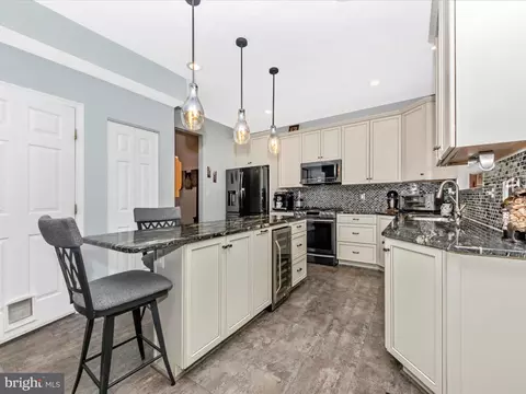 7732 Rotherham Dr, Hanover, MD 21076 photo 6