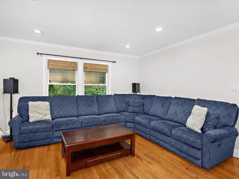 Living - 1944 Hilltop Rd, Pasadena, MD 21122 photo 1 of 3