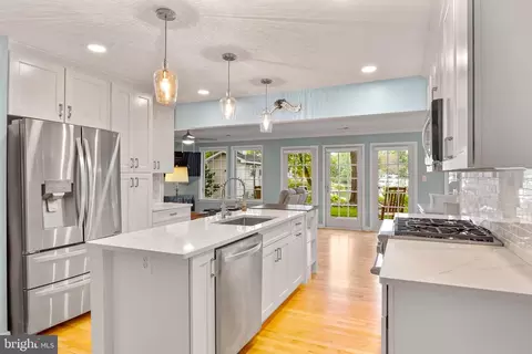 Kitchen - 862 Doris Dr, Arnold, MD 21012 photo 1 of 4