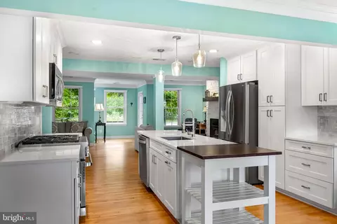 Kitchen - 862 Doris Dr, Arnold, MD 21012 photo 4 of 4
