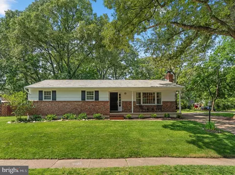 132 Northway, Severna Park, MD 21146