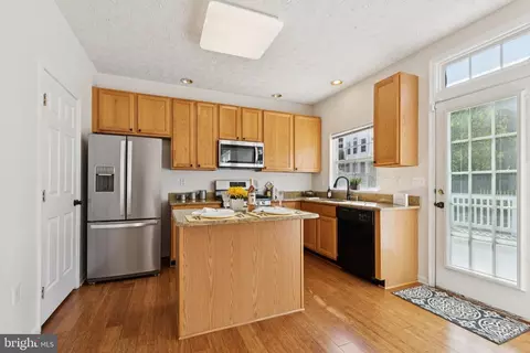 8309 Pigeon Fork Ln, Laurel, MD 20724 photo 6