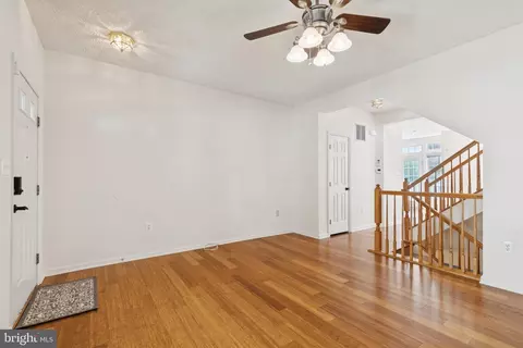 8309 Pigeon Fork Ln, Laurel, MD 20724 photo 4