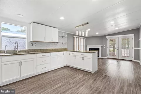 308 Berts Dr, Lothian, MD 20711 photo 12