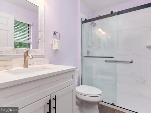 Bath - 2900 Shipmaster Way #302, Annapolis, MD 21401 photo 2 of 2