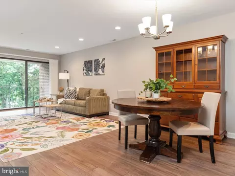 Living - 2900 Shipmaster Way #302, Annapolis, MD 21401 photo 1 of 4