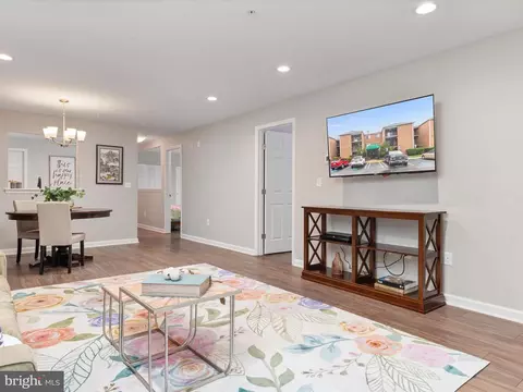 Living - 2900 Shipmaster Way #302, Annapolis, MD 21401 photo 4 of 4