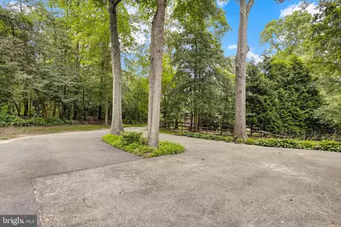 1841 Fox Hollow Run, Pasadena, MD 21122 photo 3