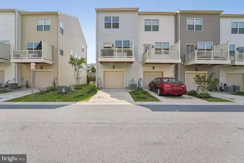 Exterior - 7812 Rosella Ln, Jessup, MD 20794 photo 3 of 3