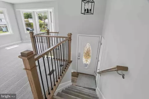 Entry Way - 8437 Bay Dr, Pasadena, MD 21122 photo 1 of 6