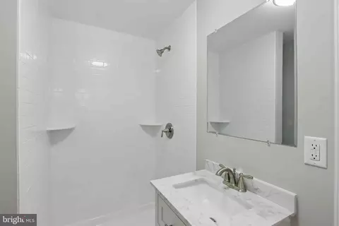 Bath - 8437 Bay Dr, Pasadena, MD 21122 photo 4 of 4