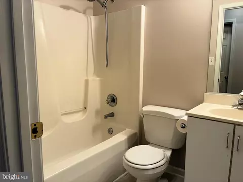 Bath - 7821 Camp Rd, Pasadena, MD 21122 photo 1 of 3