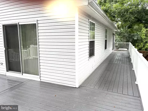 Exterior - 7821 Camp Rd, Pasadena, MD 21122 photo 4 of 5