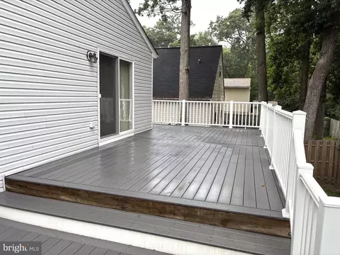 Exterior - 7821 Camp Rd, Pasadena, MD 21122 photo 5 of 5