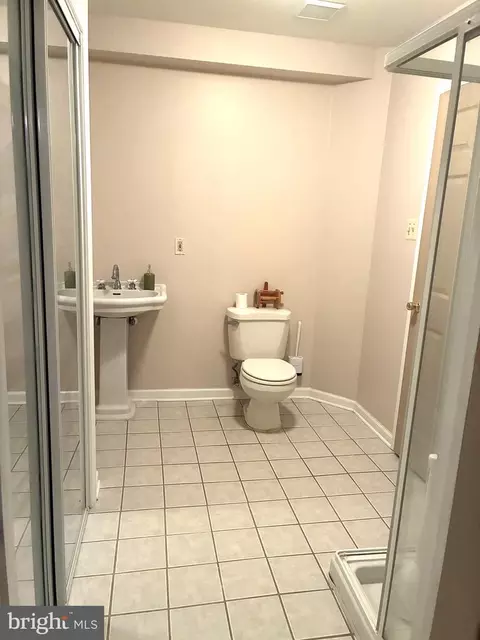 Bath - 7821 Camp Rd, Pasadena, MD 21122 photo 2 of 3