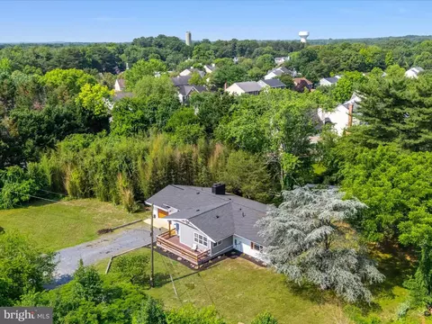 View/Area - 7802 Gary Ln, Severn, MD 21144 photo 2 of 5
