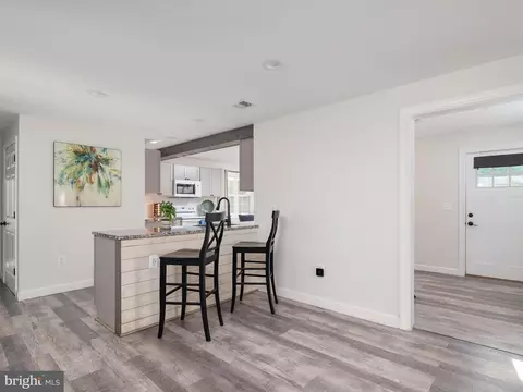Entry Way - 7802 Gary Ln, Severn, MD 21144 photo 5 of 6