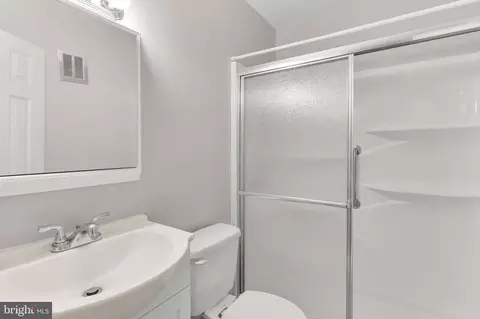 179 Dunlap Rd, Pasadena, MD 21122 photo 16