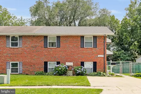 179 Dunlap Rd, Pasadena, MD 21122 photo 2