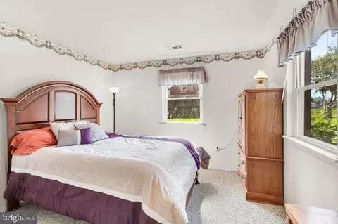 179 Dunlap Rd, Pasadena, MD 21122 photo 17