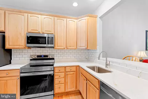 7220 Bocastle Ln, Hanover, MD 21076 photo 10