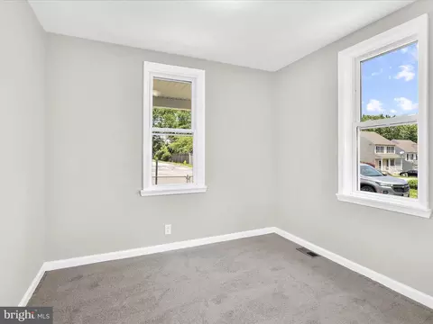 705 Matthews Ave, Baltimore, MD 21225 photo 9