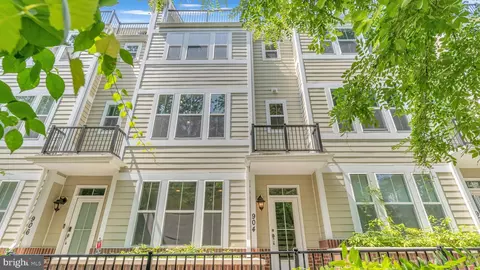 904 Joseph Johnson Dr, Annapolis, MD 21401