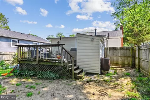 Exterior - 1606 Oldtown Rd, Edgewater, MD 21037 photo 3 of 6