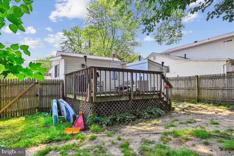 Exterior - 1606 Oldtown Rd, Edgewater, MD 21037 photo 4 of 6