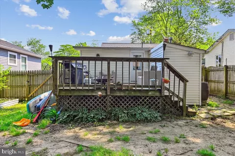Exterior - 1606 Oldtown Rd, Edgewater, MD 21037 photo 2 of 6