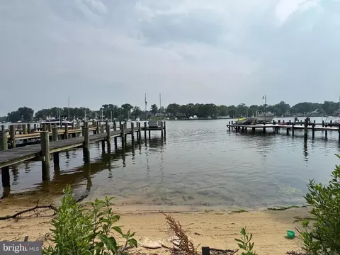 View/Area - 372 Riverside Dr, Pasadena, MD 21122 photo 2 of 2