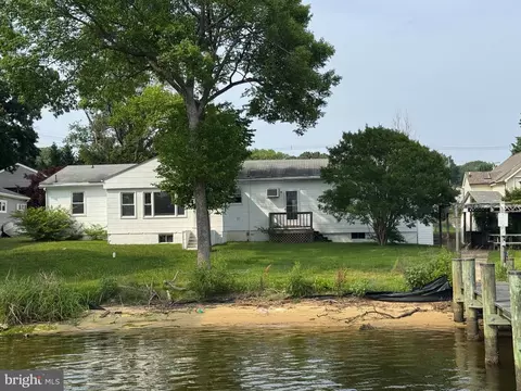 Other - 372 Riverside Dr, Pasadena, MD 21122 photo 3 of 12