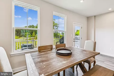 Dining - 155 Woodgate Cir, Pasadena, MD 21122 photo 3 of 3