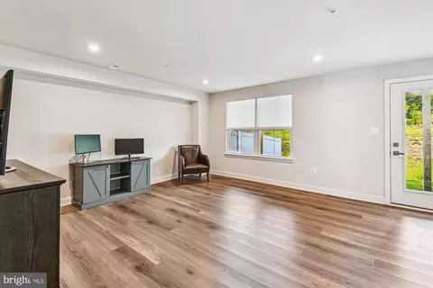 Living - 155 Woodgate Cir, Pasadena, MD 21122 photo 1 of 1