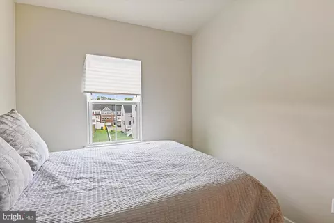 Bedroom - 155 Woodgate Cir, Pasadena, MD 21122 photo 4 of 12