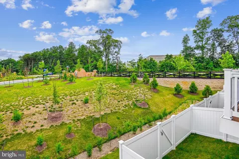 Exterior - 155 Woodgate Cir, Pasadena, MD 21122 photo 6 of 6