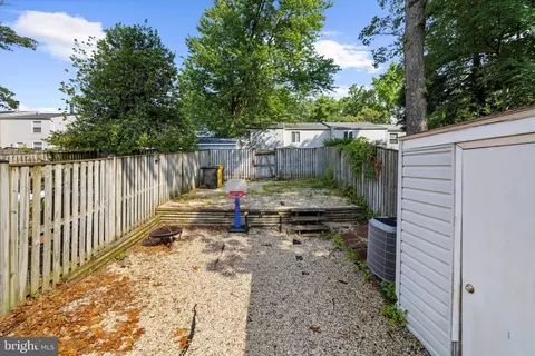 3636 Dorshire Ct, Pasadena, MD 21122 photo 33
