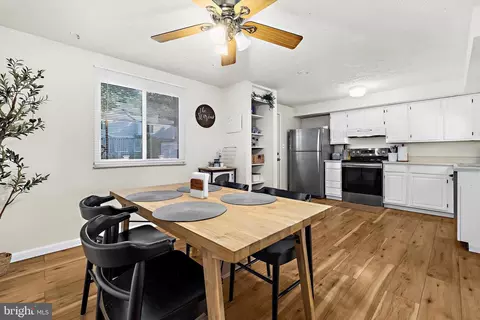 3636 Dorshire Ct, Pasadena, MD 21122 photo 4