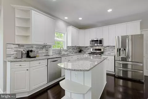 Kitchen - 496 Pitt Ct, Odenton, MD 21113 photo 2 of 5