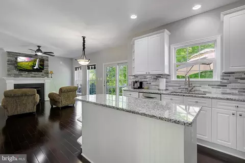 Kitchen - 496 Pitt Ct, Odenton, MD 21113 photo 4 of 5