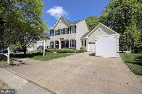 Exterior - 496 Pitt Ct, Odenton, MD 21113 photo 3 of 13