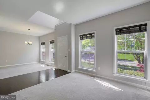 Living - 496 Pitt Ct, Odenton, MD 21113 photo 3 of 6