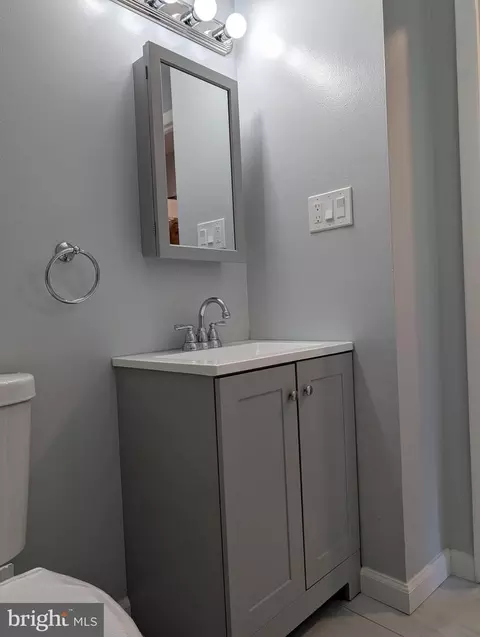 Bath - 1854 Eagle Ct, Severn, MD 21144 photo 1 of 2
