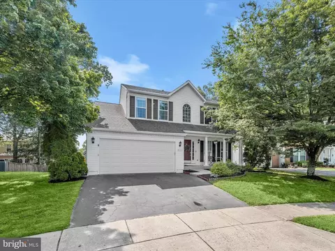 8111 Huntmaster Ct, Glen Burnie, MD 21061