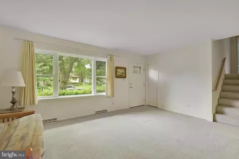 Living - 113 Stewart Dr, Edgewater, MD 21037 photo 1 of 3