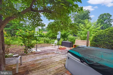Exterior - 113 Stewart Dr, Edgewater, MD 21037 photo 4 of 7