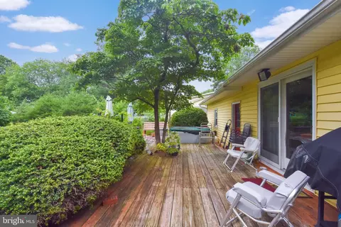 Exterior - 113 Stewart Dr, Edgewater, MD 21037 photo 5 of 7